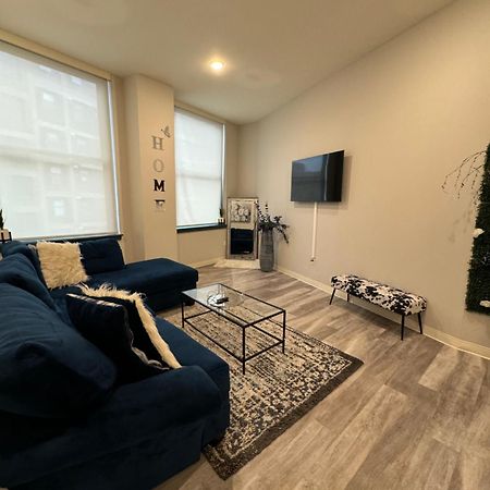 קליבלנד Beautiful Condo/Rooftop Patio With Free Parking מראה חיצוני תמונה