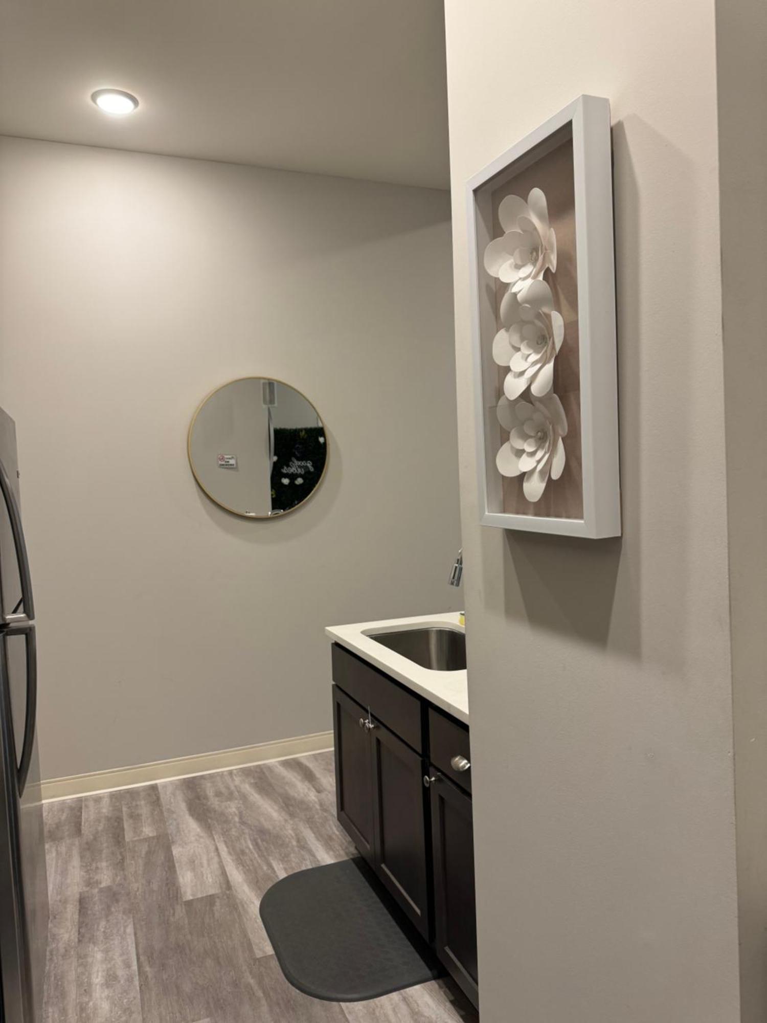 קליבלנד Beautiful Condo/Rooftop Patio With Free Parking מראה חיצוני תמונה